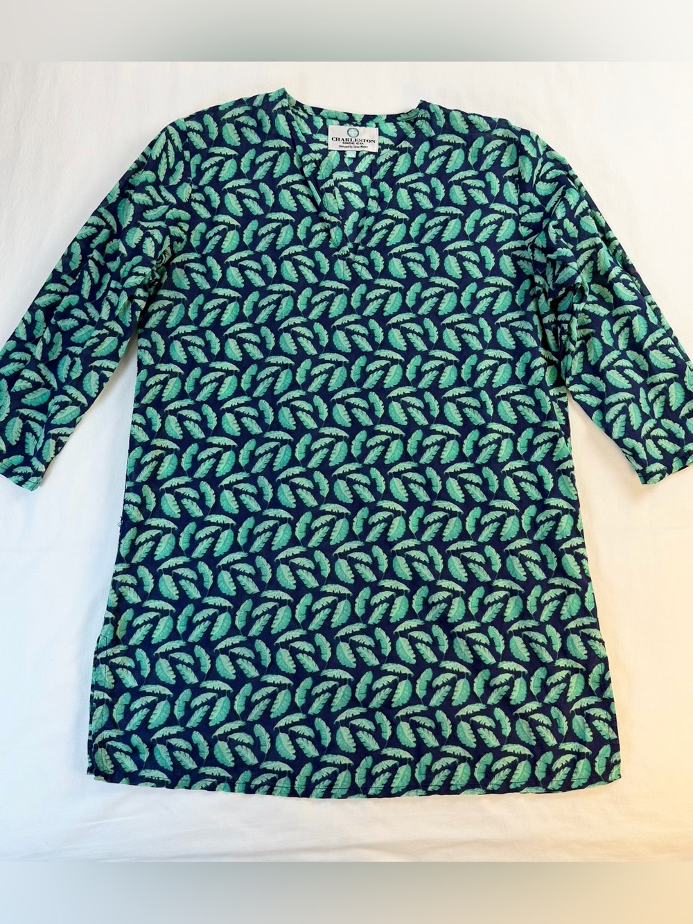 CHARLESTON SHOE CO. Navy Cotton Tunic with Teal Leaf Print Size Large